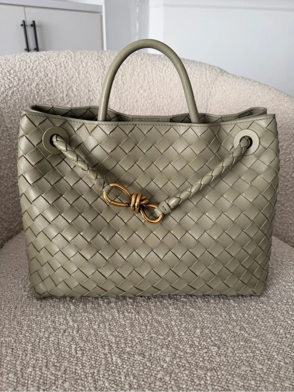 Bottega Veneta Andiamo medium travertine
